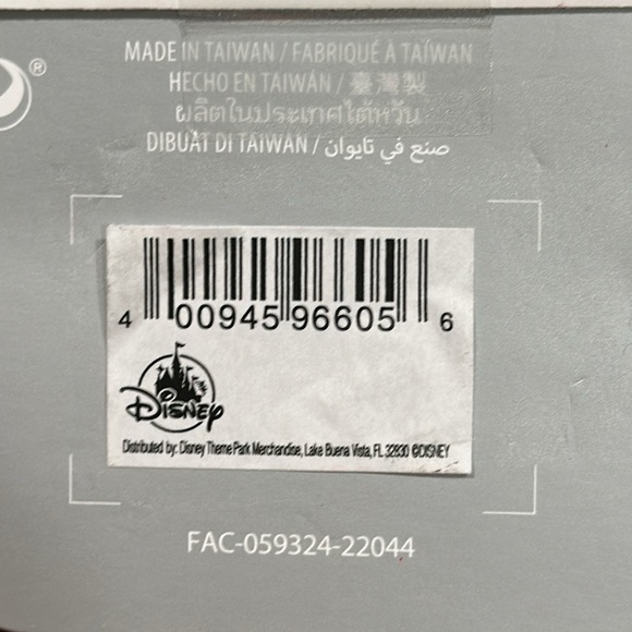 Disney Parks Star Command XL-15 Buzz Lightyear 1 PAIR Crew Socks Size 6-12 NEW - Picture 7 of 7